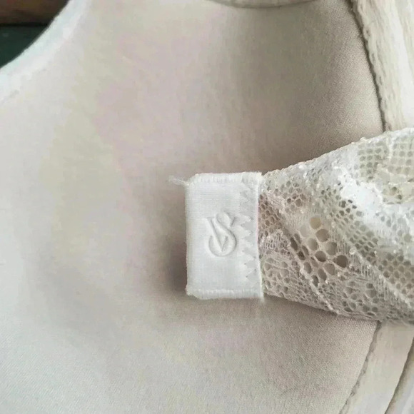 Victoria’s Secret Lace Babydoll Lined Demi Bra - 34C - Picture 6 of 6